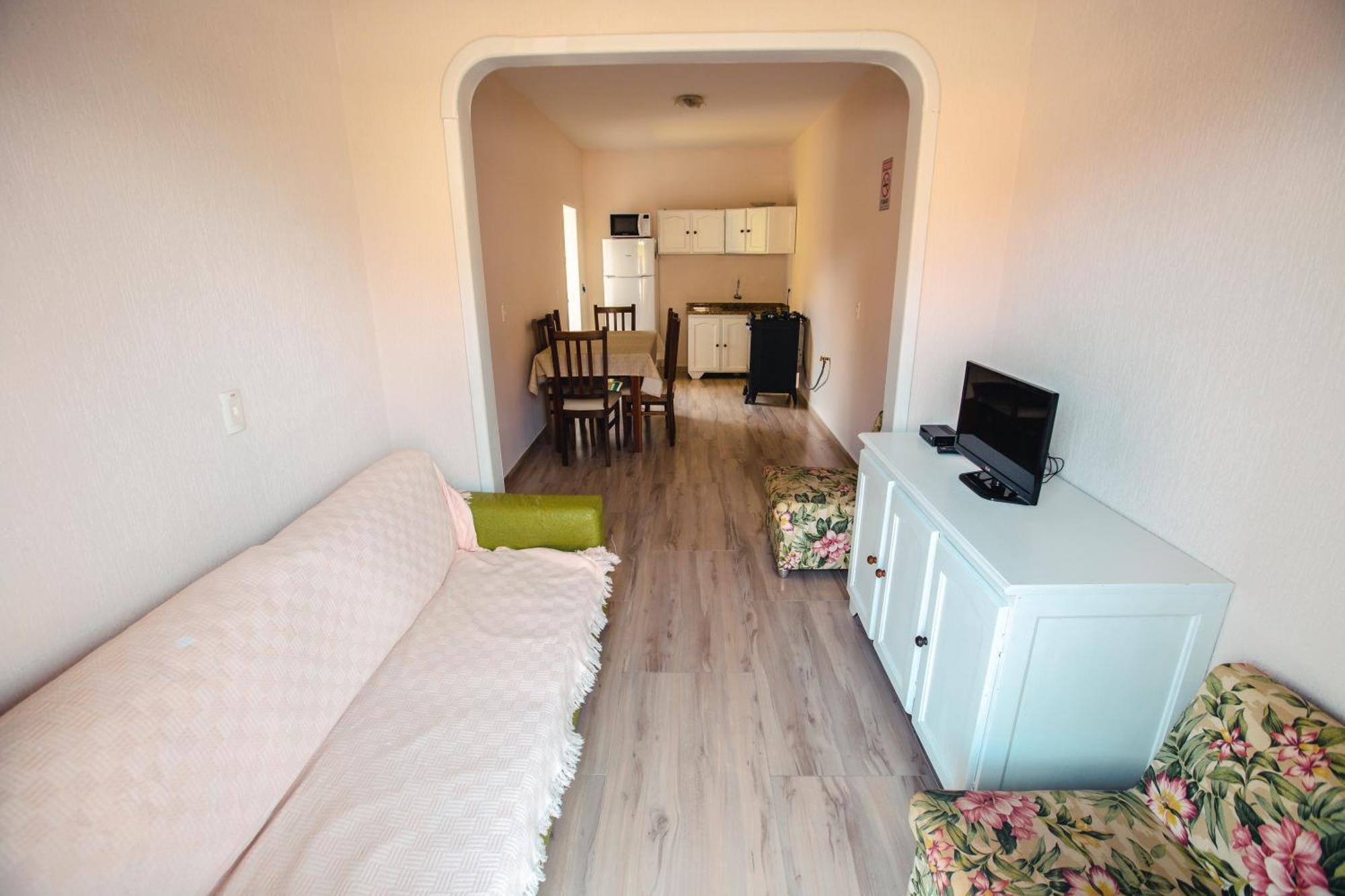 Apartpousada Residencial Dos Reis Sao Francisco do Sul Esterno foto